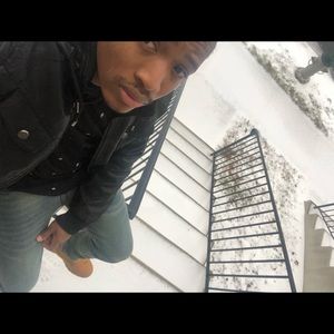 Meet your Posher, Elijah